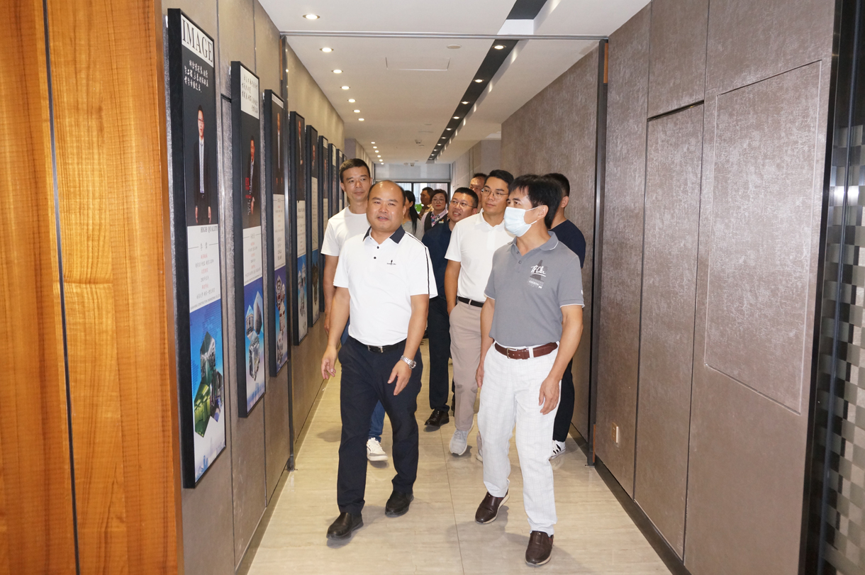 һӭľͷ̻ᣩ쵼ݰָ