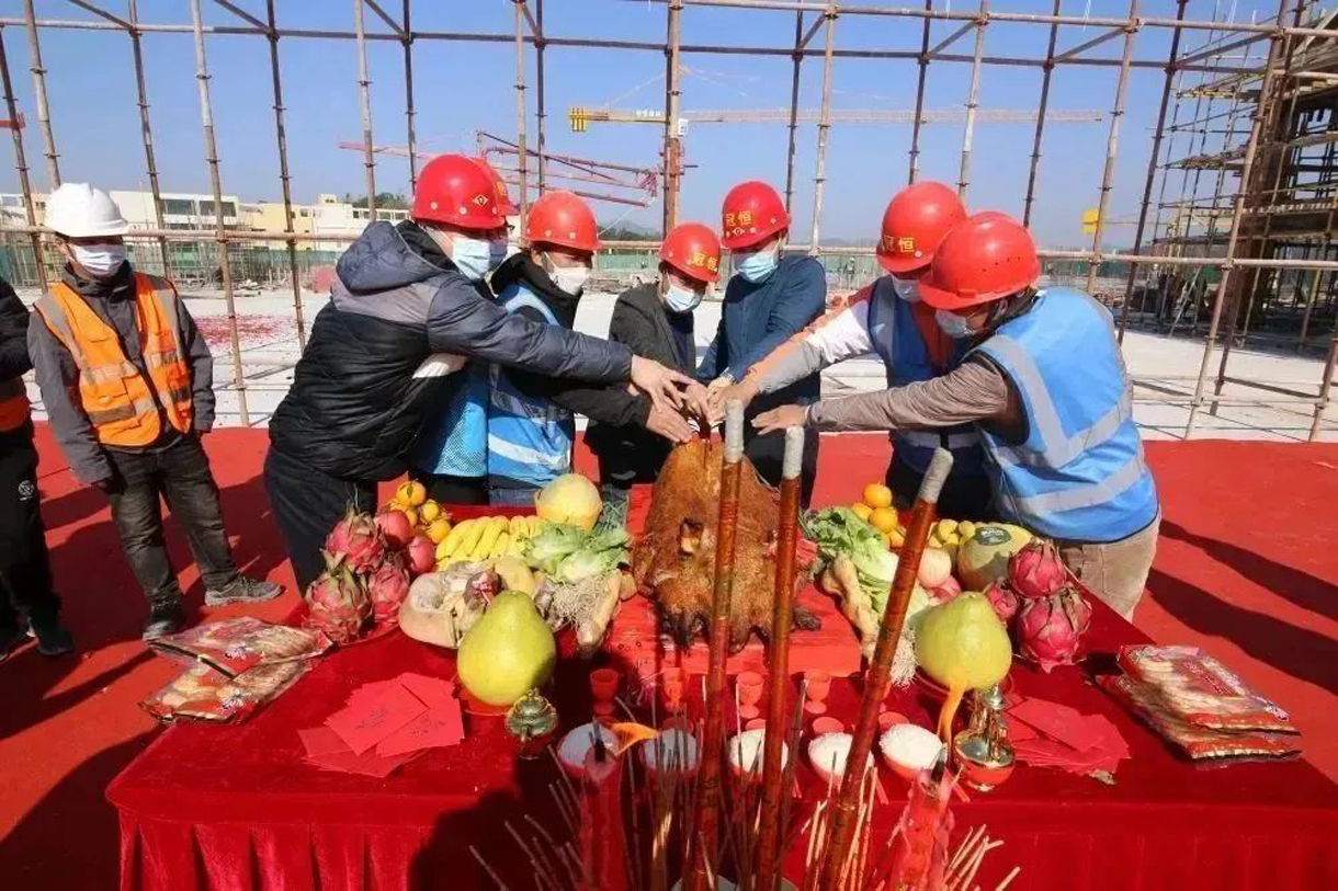 热烈祝贺文英科技12号厂房建筑工程封顶大吉!!