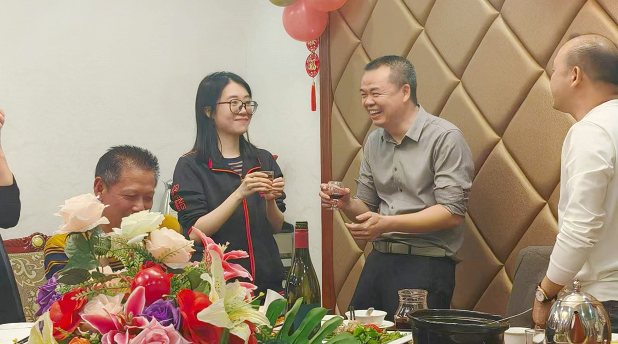 美好时光:太阳成集团tyc122cc入口冬季员工生日会