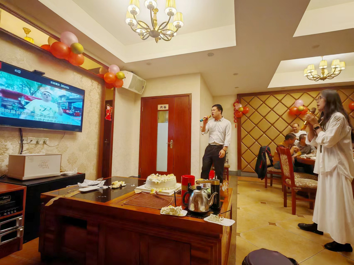 美好时光:太阳成集团tyc122cc入口冬季员工生日会