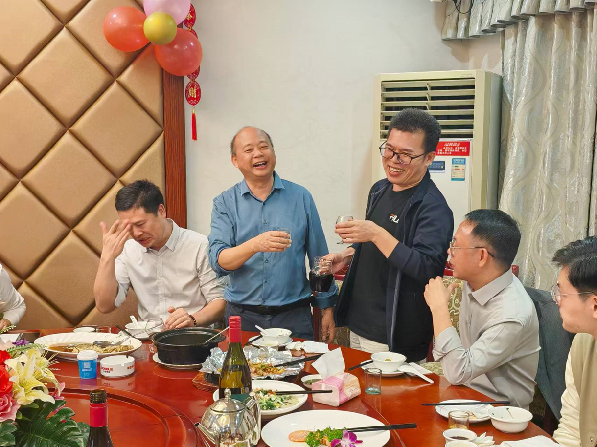 美好时光:太阳成集团tyc122cc入口冬季员工生日会