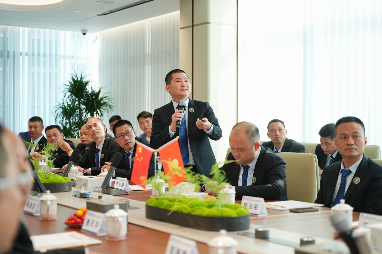 回首奋进路,凝心启征程。