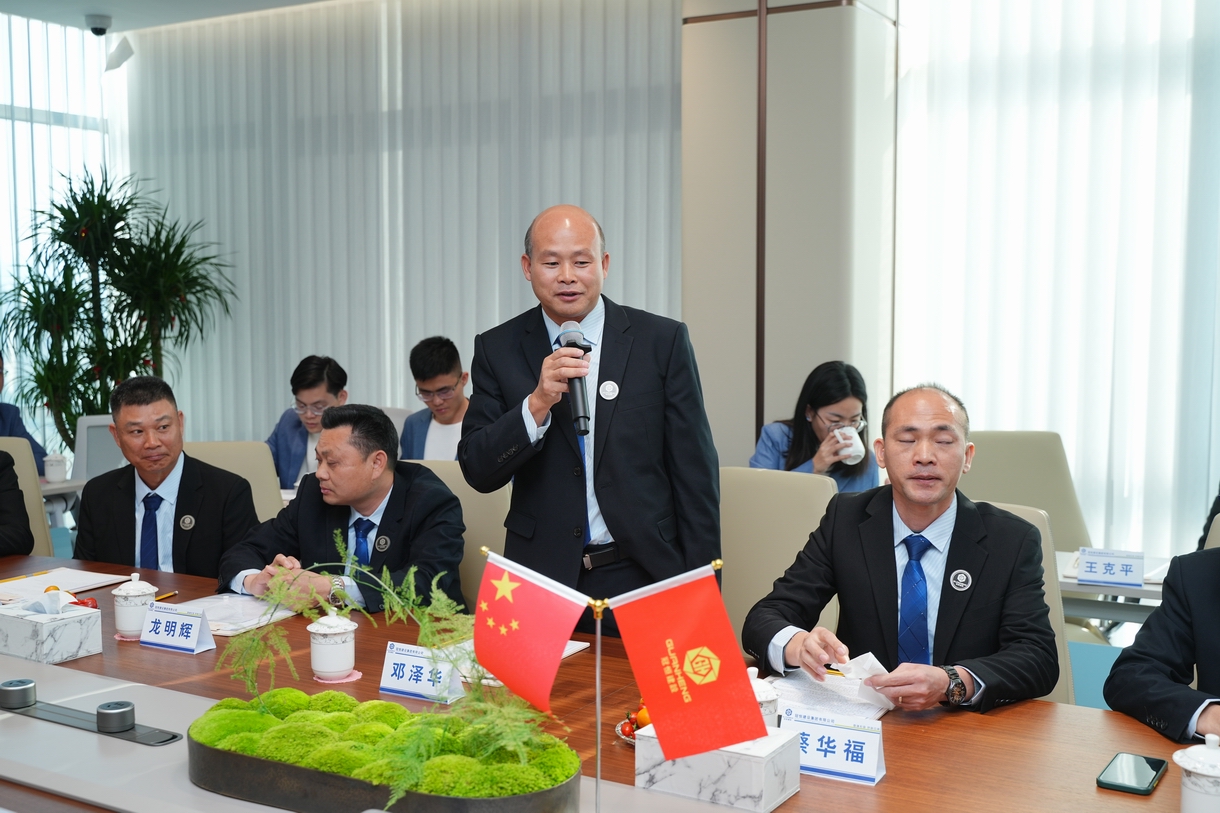 回首奋进路,凝心启征程。