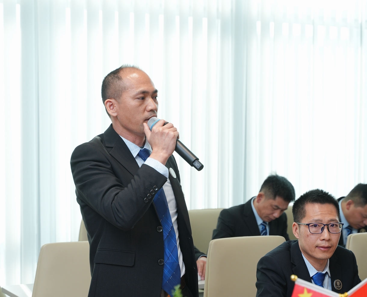 回首奋进路,凝心启征程。