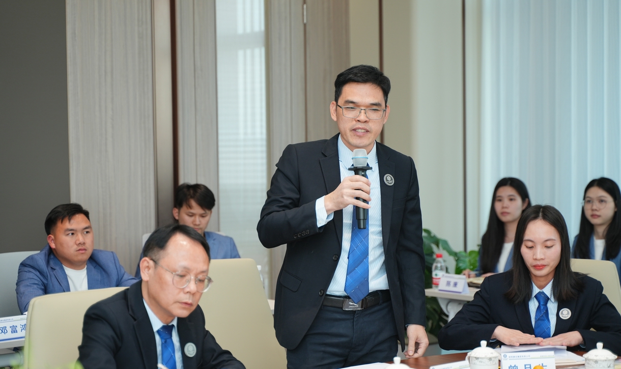 回首奋进路,凝心启征程。