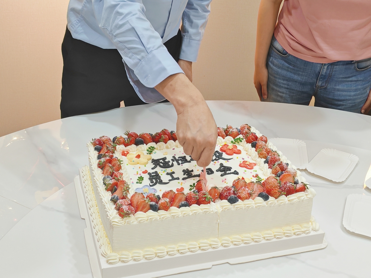 「情暖生辰,集体共庆」太阳成集团tyc122cc入口建设生日会暖心回顾